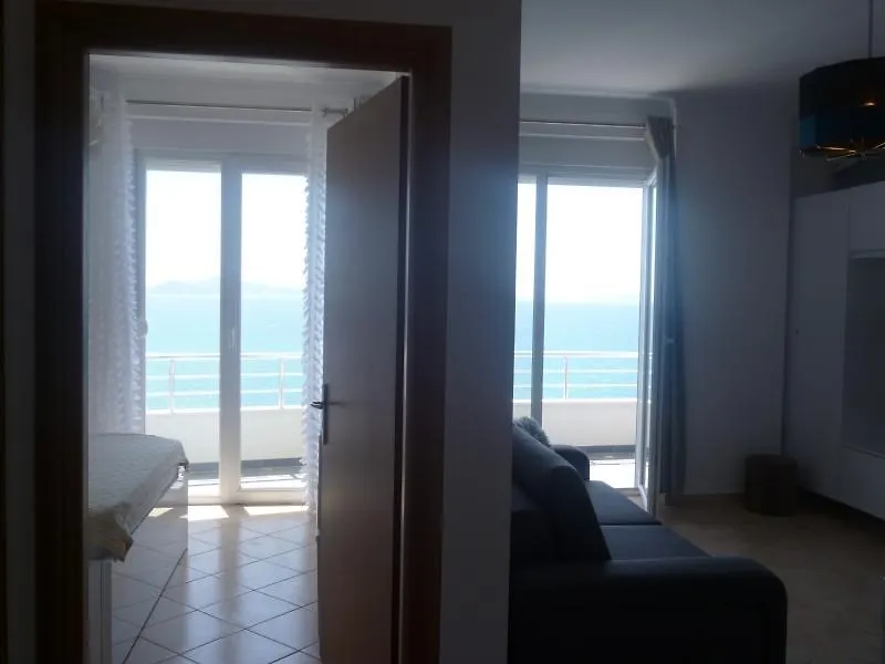 Beautifull Holiday Apartment Larisa Sarande